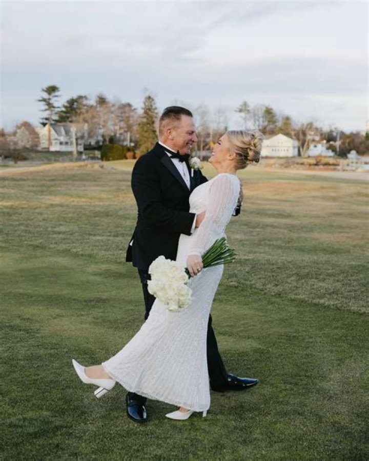 Is Kyle Hendricks Still Married To Emma Cain Or Divorced? Wife 2022, Age Gap And Net Worth Amount